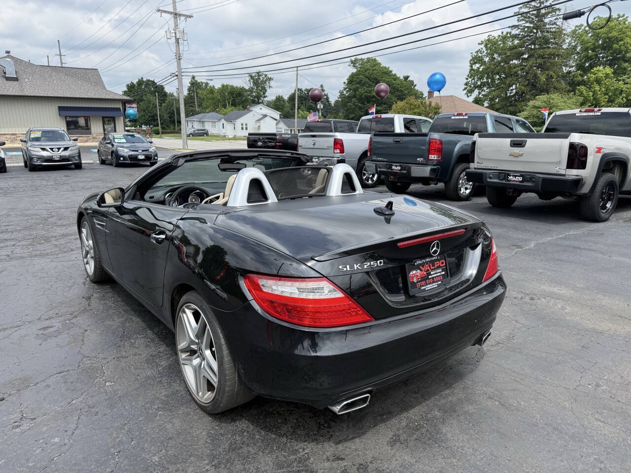 Used 2015 Mercedes-Benz SLK 250 w/ Premium Package image 7
