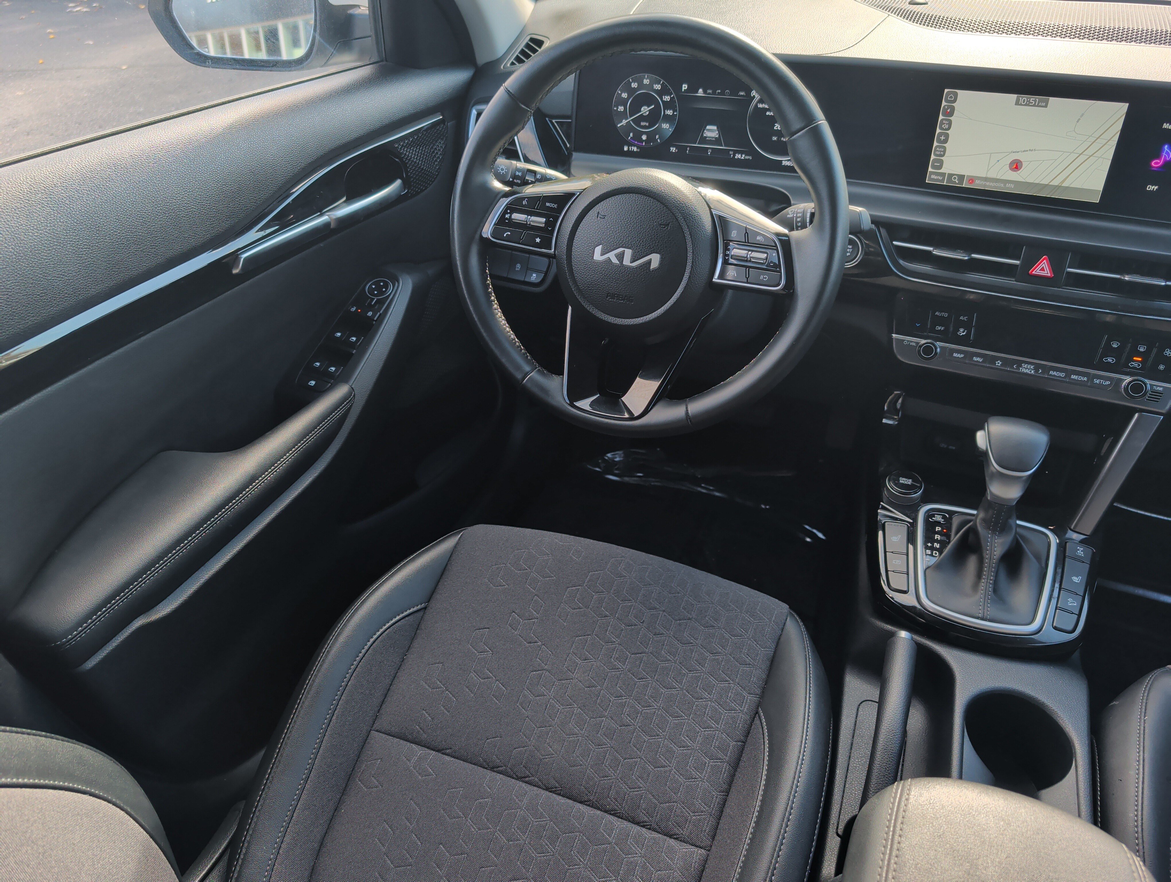 Used 2024 Kia Seltos S AWD/4WD image 9