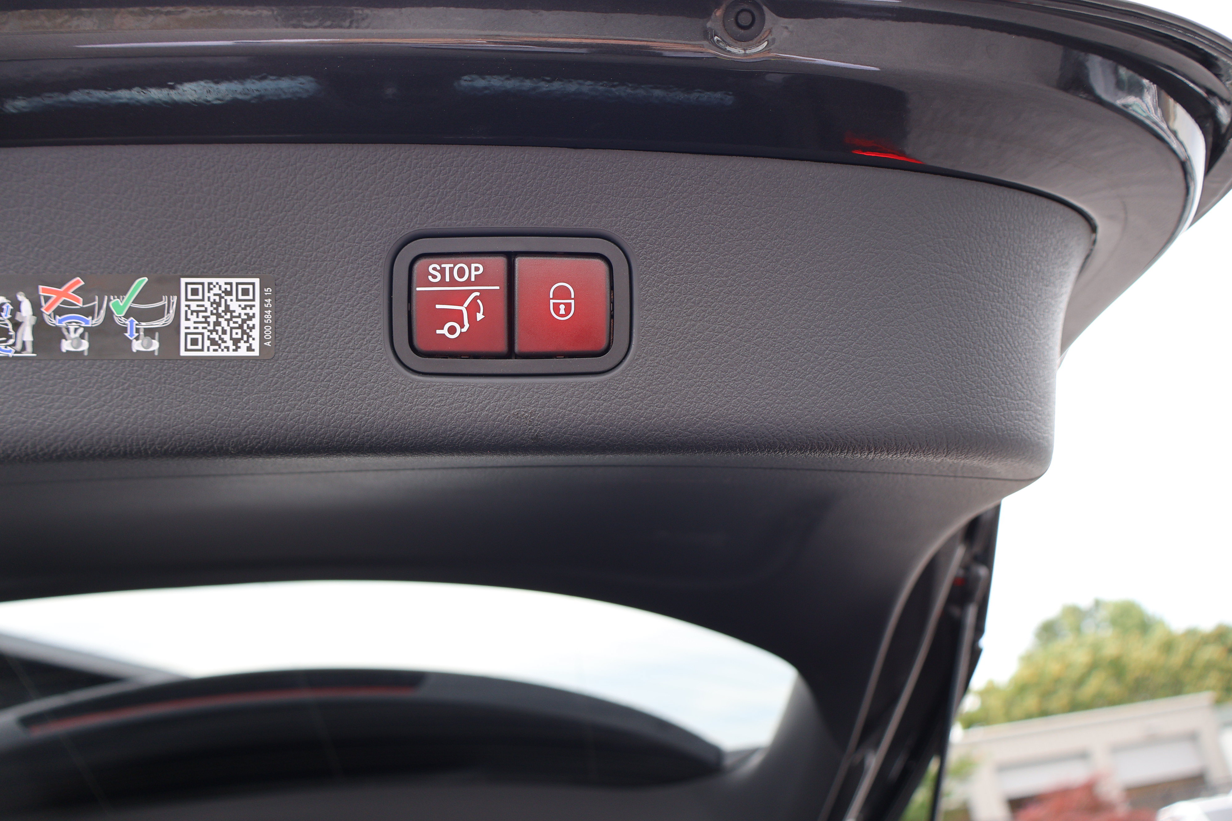 Used 2026 Mercedes-Benz GLC 300 image 23