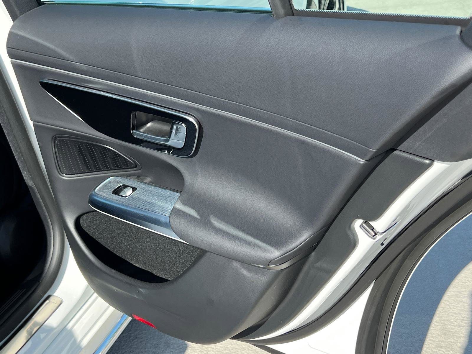 Used 2025 Mercedes-Benz E 350 Sedan image 16