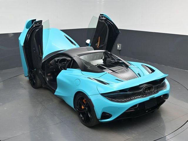 Used 2024 McLaren 750S Spider image 30