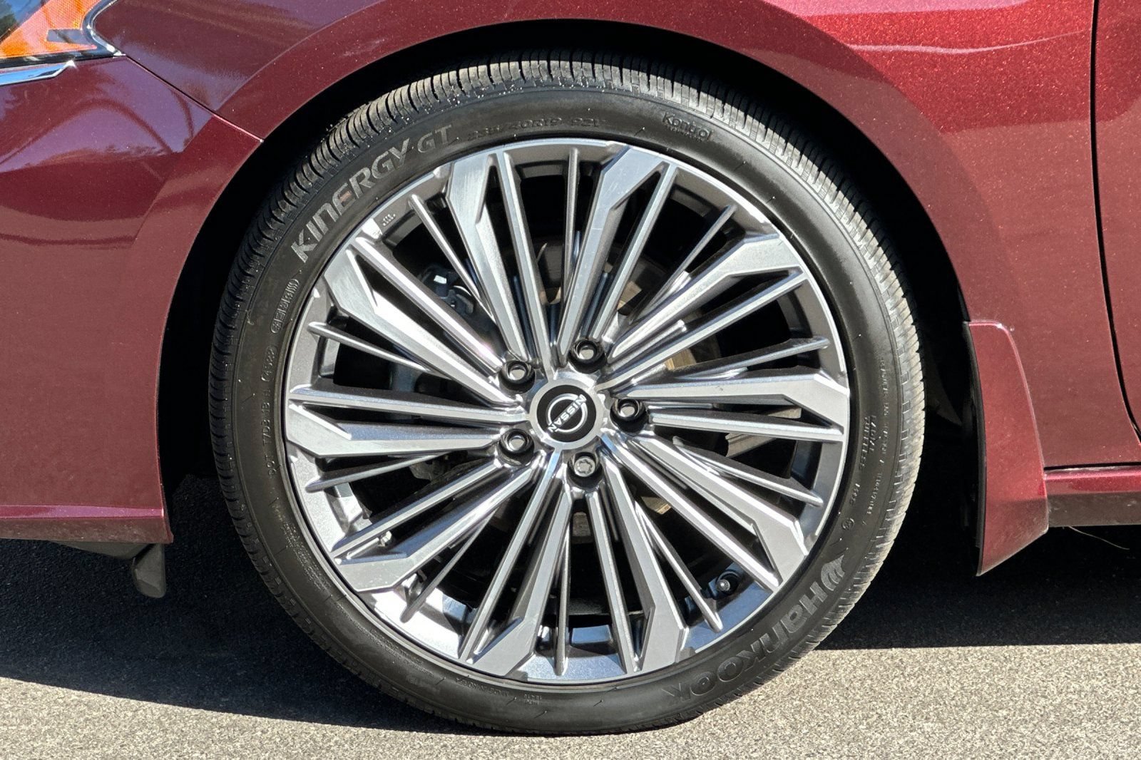 Used 2024 Nissan Altima 2.5 SL FWD image 26