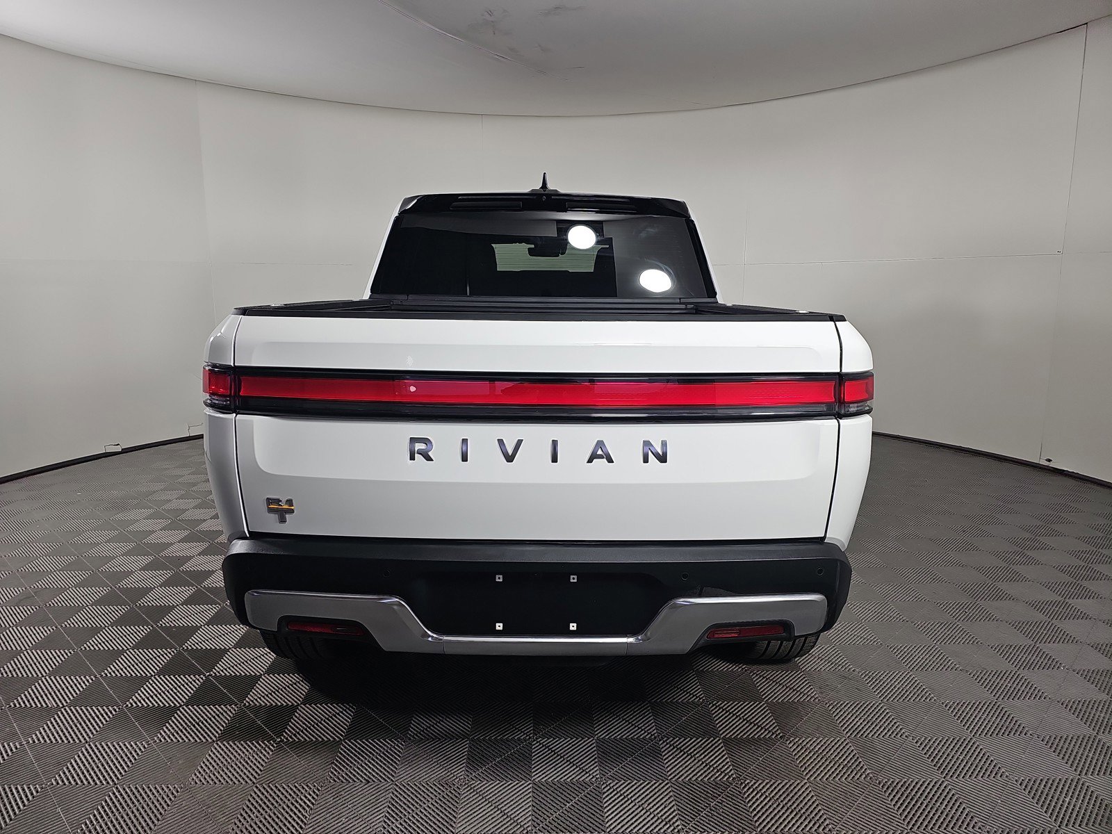 Used 2022 Rivian R1T Launch Edition image 4