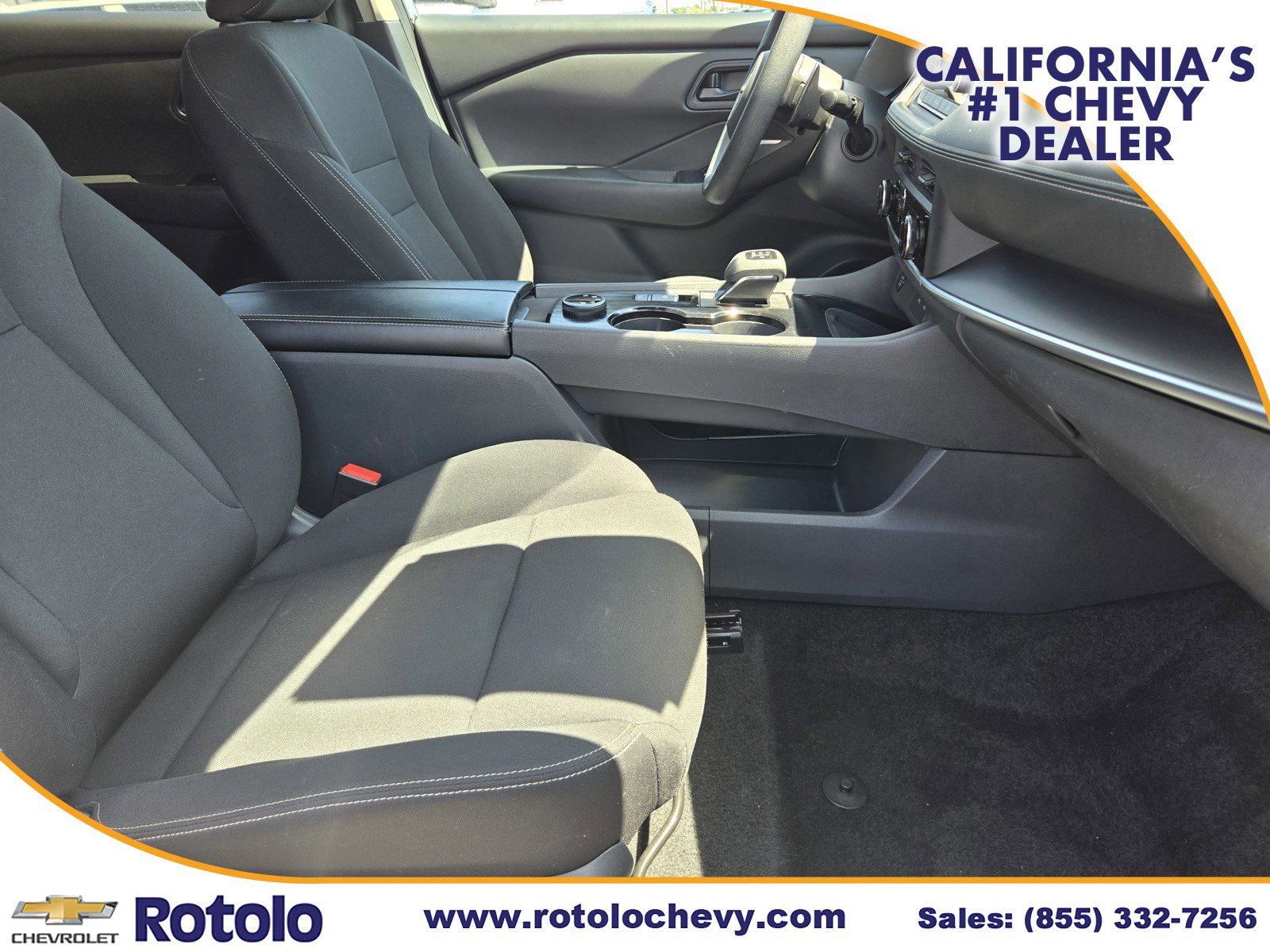 Used 2024 Nissan Rogue S AWD/4WD image 11