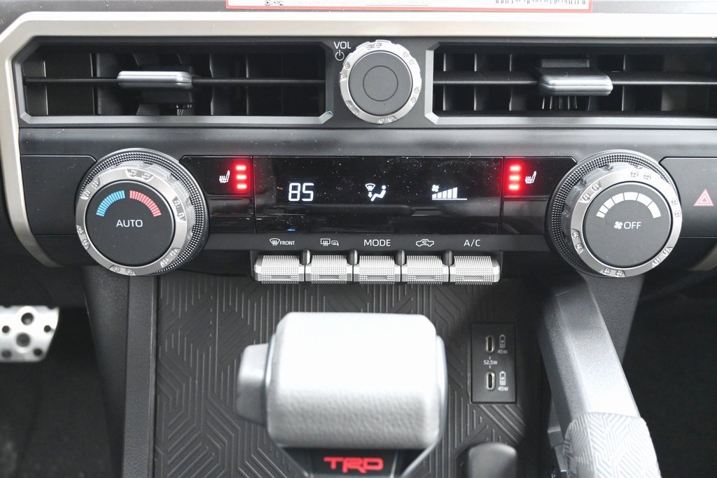 New 2024 Toyota Tacoma TRD Sport image 18