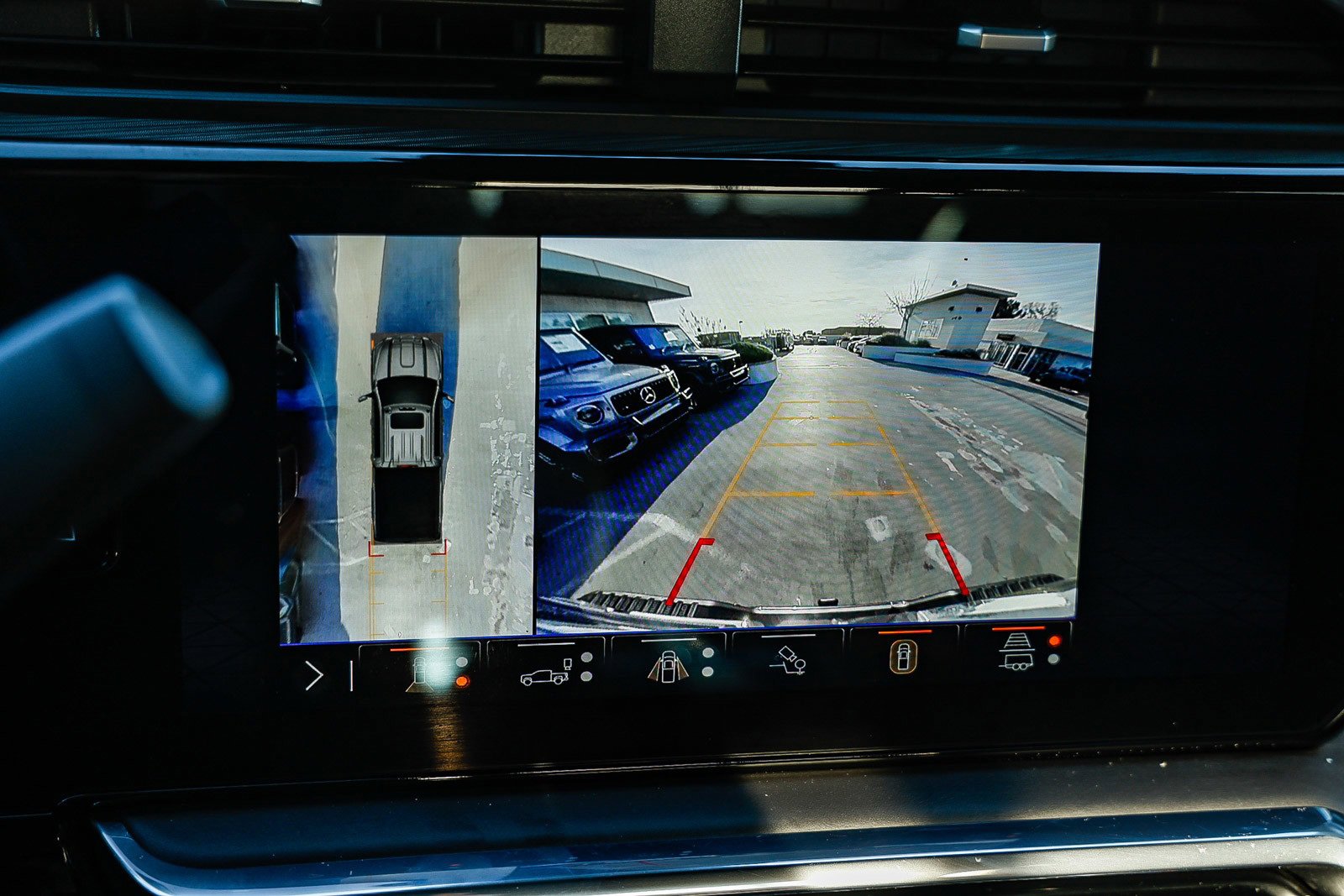 Used 2024 GMC Sierra 2500 Denali Ultimate image 25