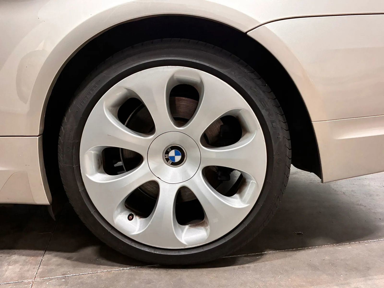 Used 2005 BMW 645Ci Convertible RWD image 38