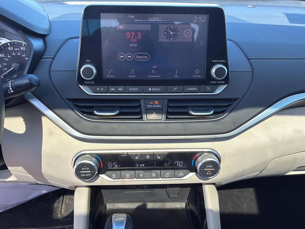 Used 2020 Nissan Altima 2.5 SV image 30