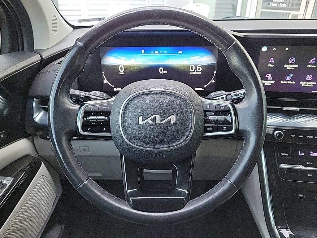 Used 2022 Kia Carnival SX Prestige FWD image 23