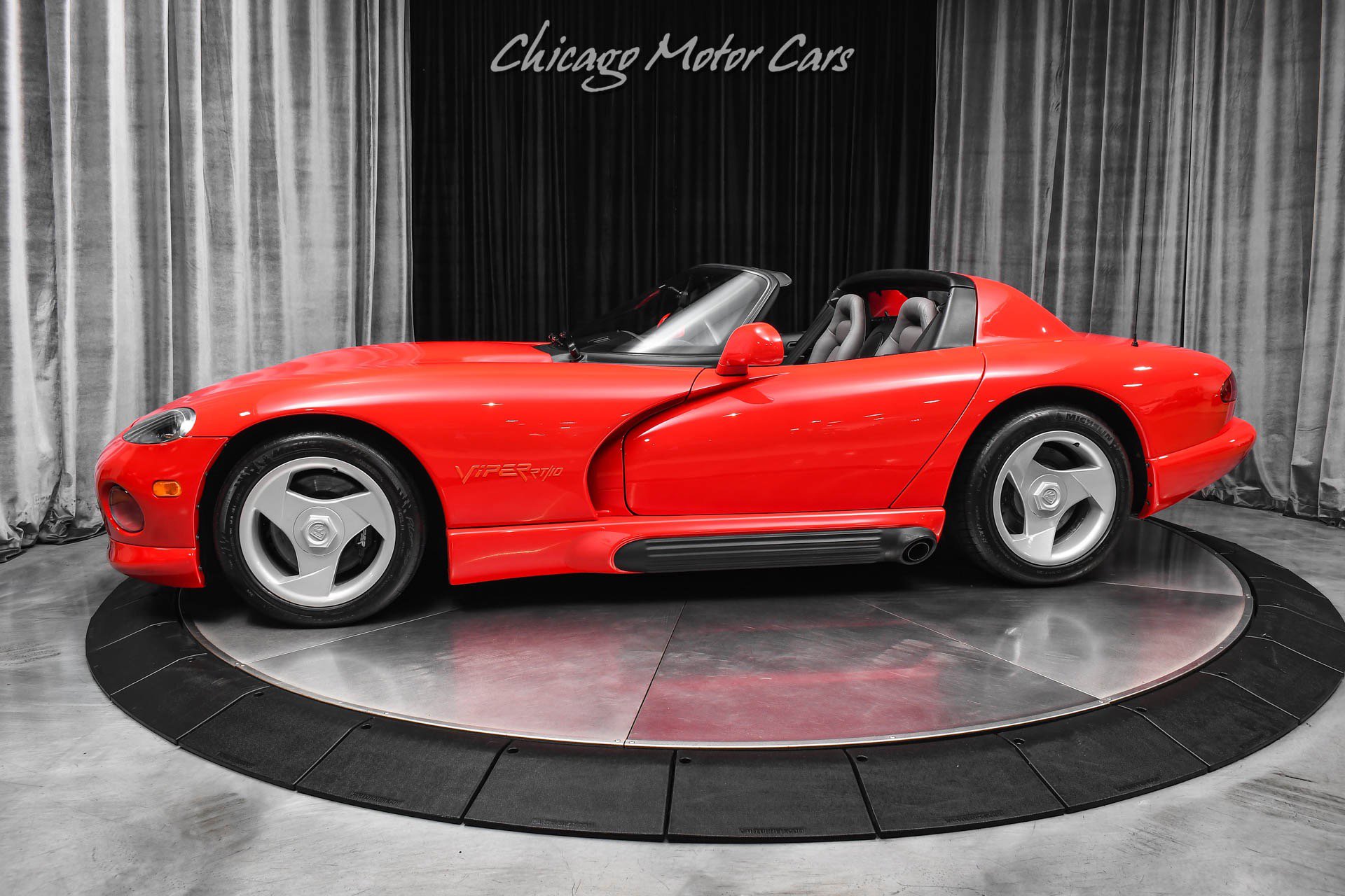 Used 1993 Dodge Viper RT/10 RWD image 1