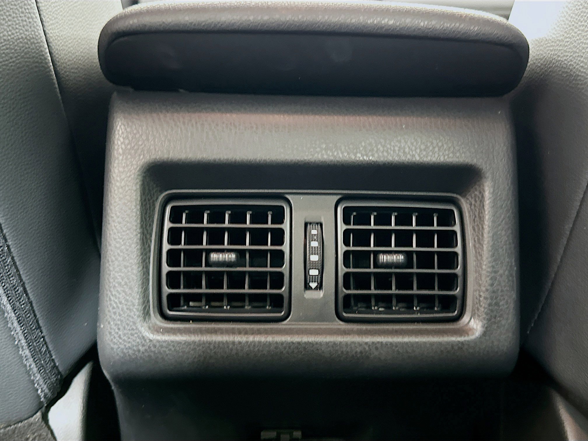 Used 2025 Toyota Camry SE image 26