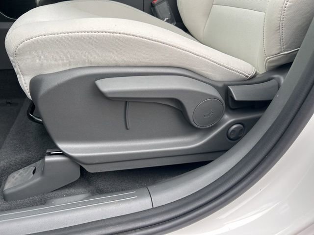 New 2026 Hyundai Santa Fe SE image 10