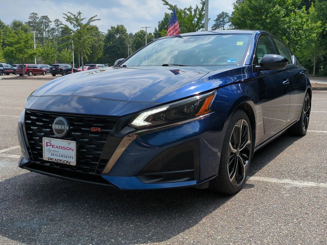 Used 2024 Nissan Altima 2.5 SR FWD image 8