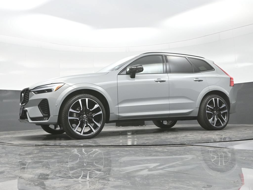 Used 2024 Volvo XC60 B5 Ultimate w/ Protection Package Premier AWD/4WD image 27
