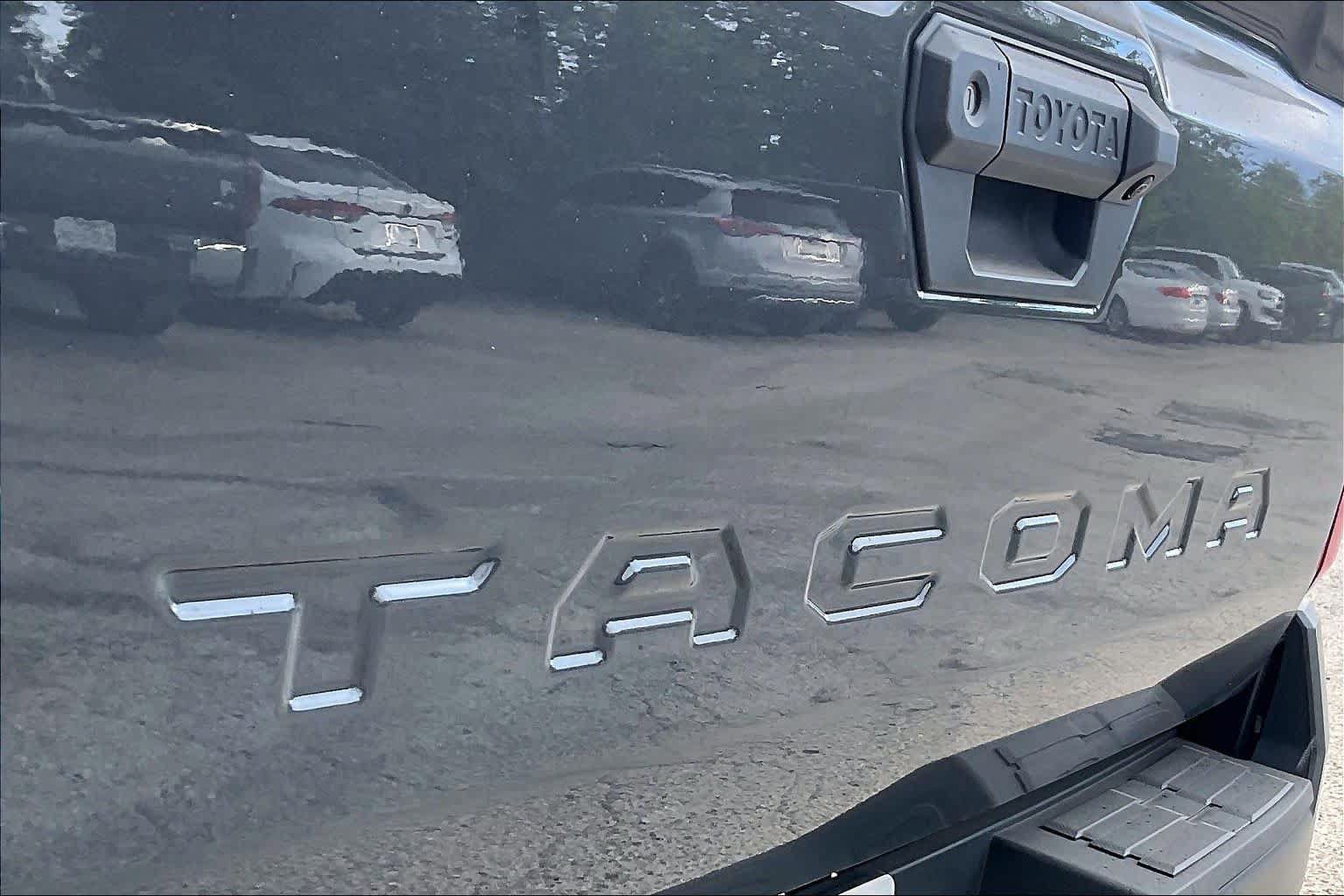 Used 2024 Toyota Tacoma SR RWD image 30