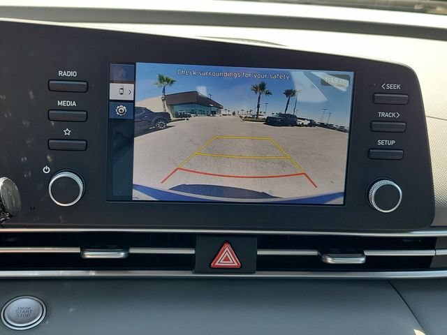 New 2026 Hyundai Elantra Hybrid FWD image 12
