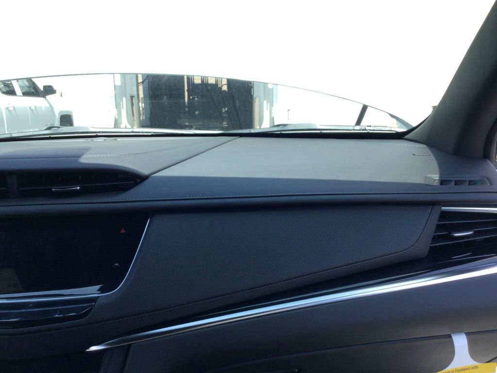 New 2025 Cadillac XT6 Luxury image 26