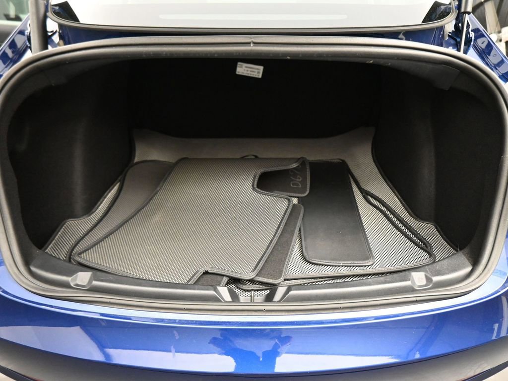 Used 2023 Tesla Model 3 Standard Range image 17