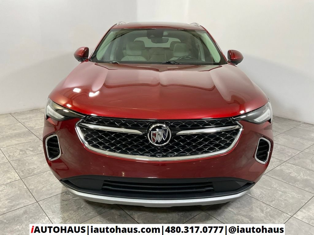Used 2022 Buick Envision Avenir w/ Technology Package II FWD image 3
