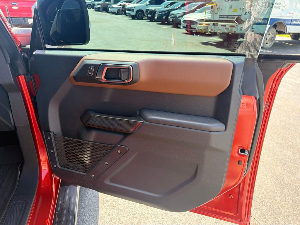 Used 2024 Ford Bronco Outer Banks AWD/4WD image 31