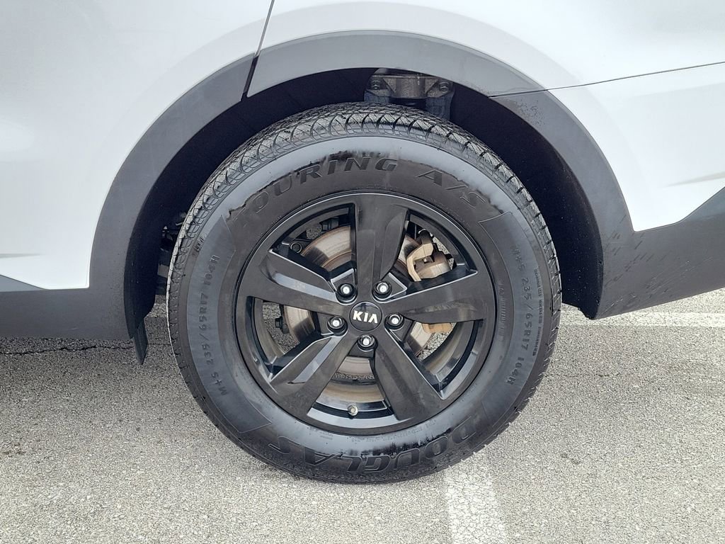 Used 2021 Kia Sorento LX image 7