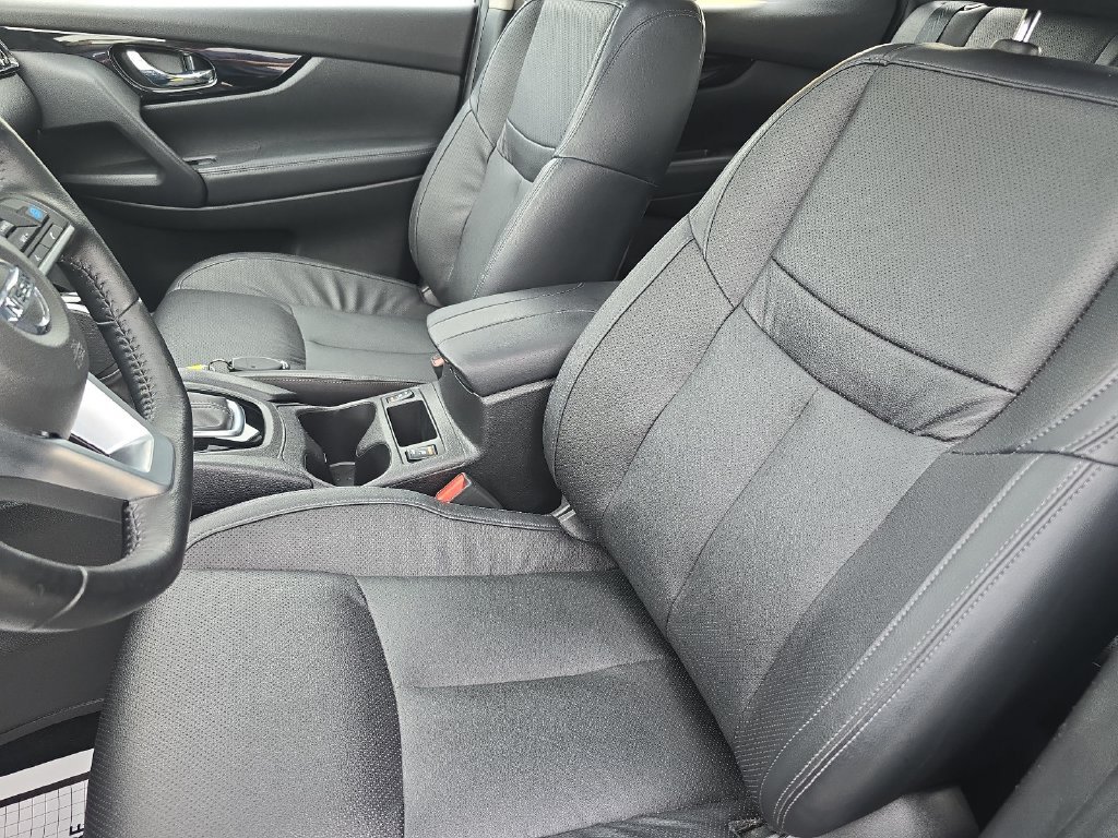 Used 2021 Nissan Rogue Sport SL w/ Premium Package AWD/4WD image 12
