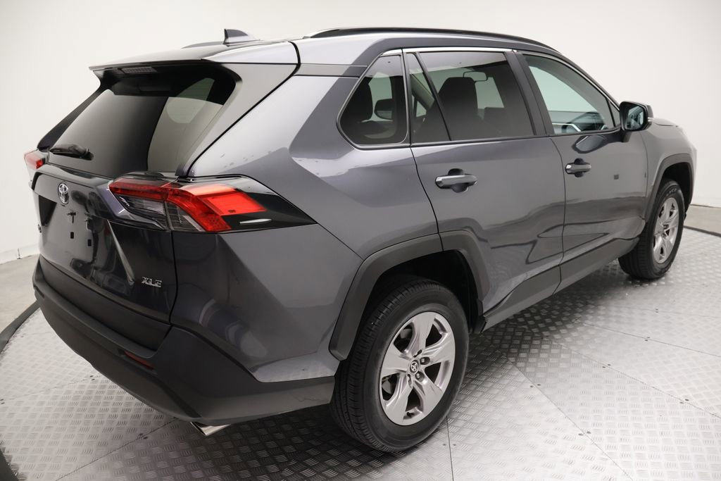 Certified 2025 Toyota RAV4 XLE FWD image 8