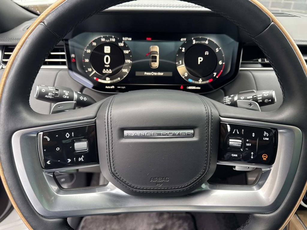 Used 2023 Land Rover Range Rover SV AWD/4WD image 29