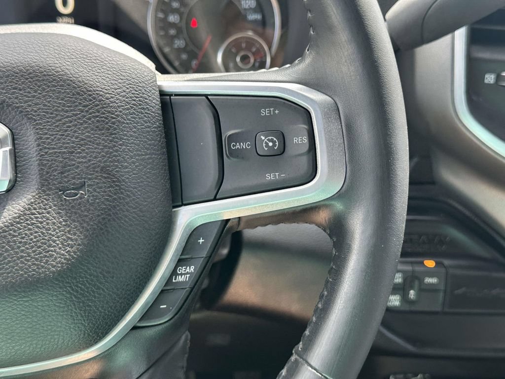 Used 2024 RAM 2500 Big Horn AWD/4WD image 27