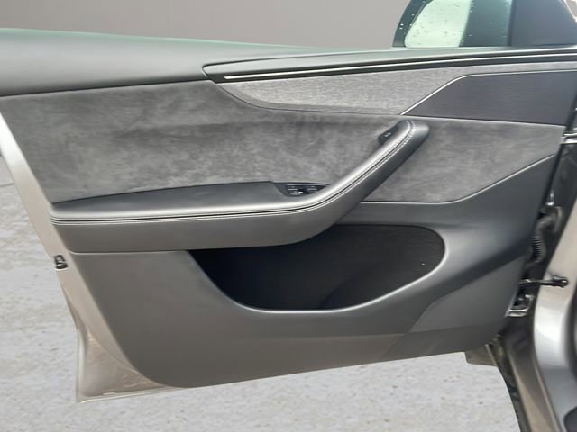 Used 2026 Tesla Model Y Long Range image 20