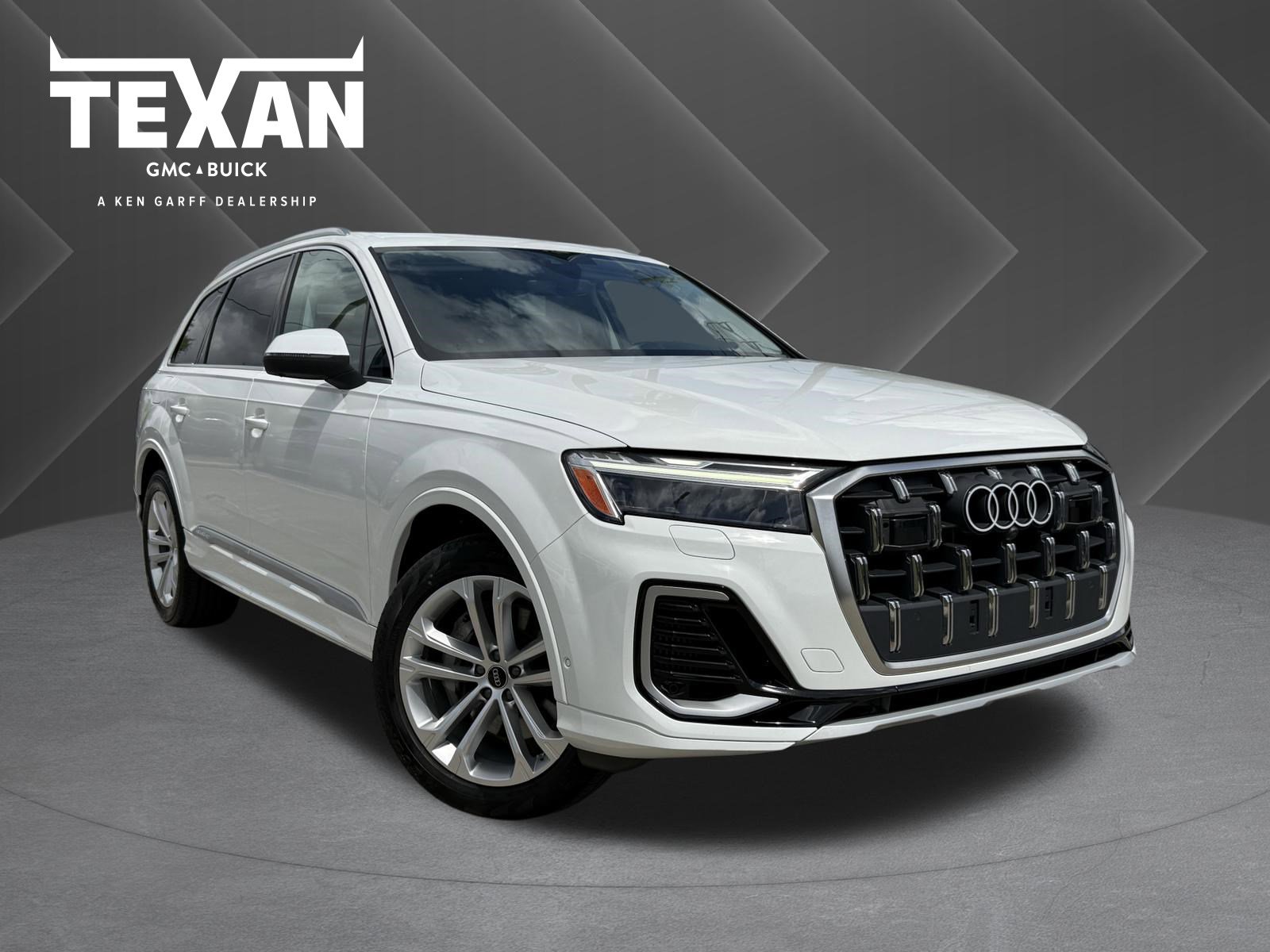 Used 2025 Audi Q7 3.0T Premium Plus