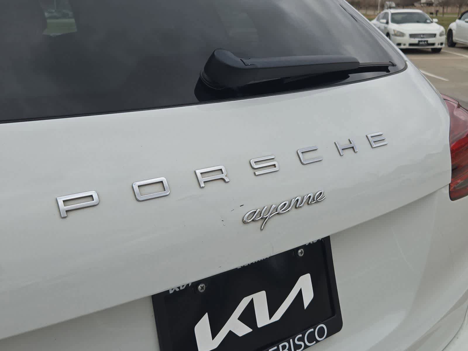 Used 2017 Porsche Cayenne AWD/4WD image 12