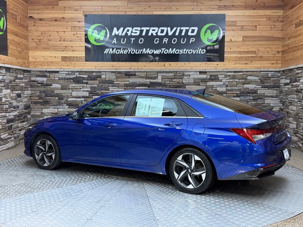 Used 2023 Hyundai Elantra Limited w/ Cargo Package FWD image 21