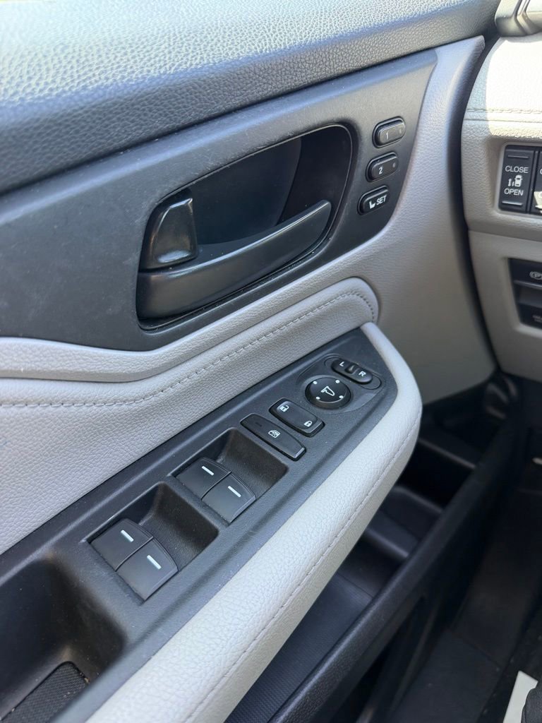 Used 2018 Honda Odyssey Touring image 20