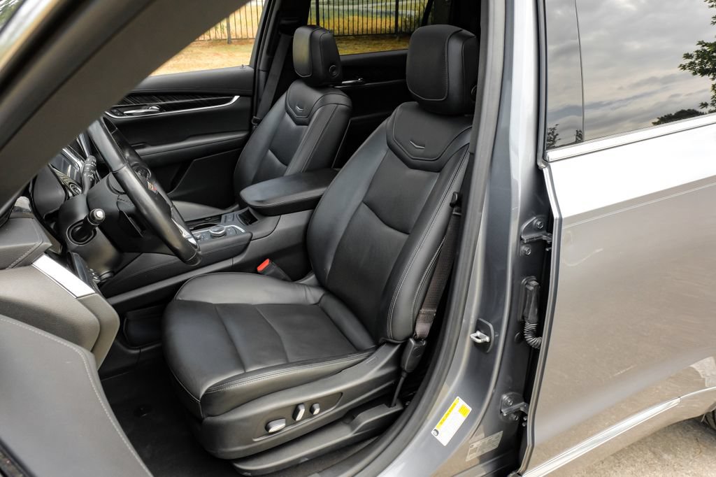 Used 2020 Cadillac XT6 Premium Luxury FWD image 39