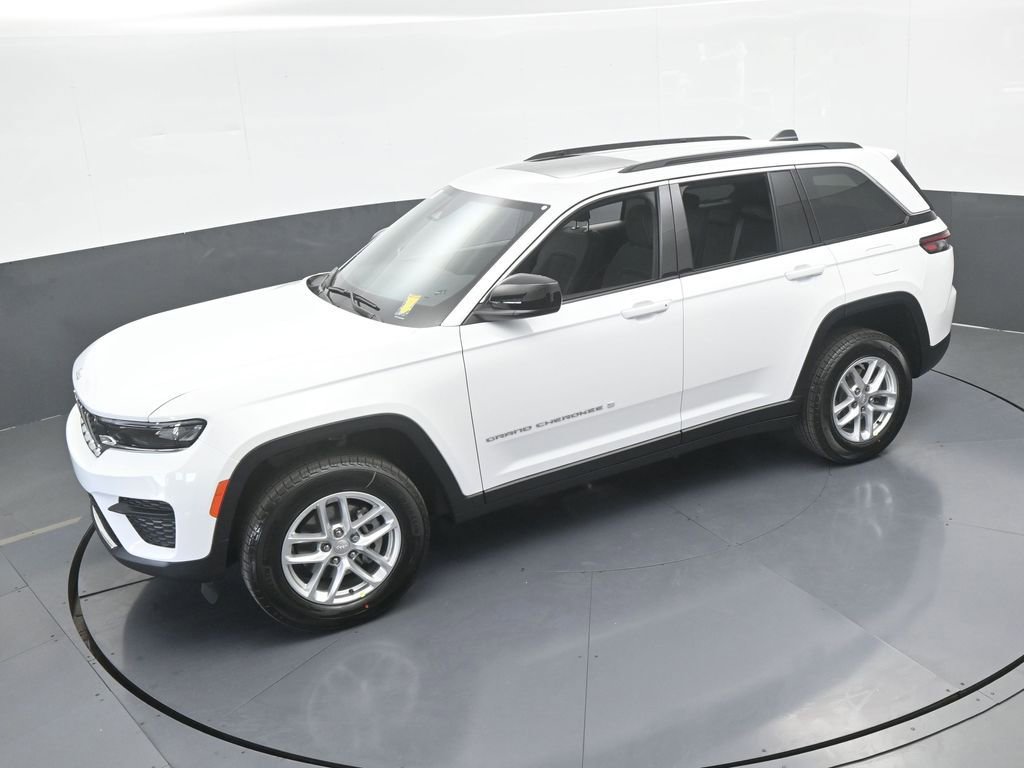 New 2025 Jeep Grand Cherokee Laredo RWD image 46