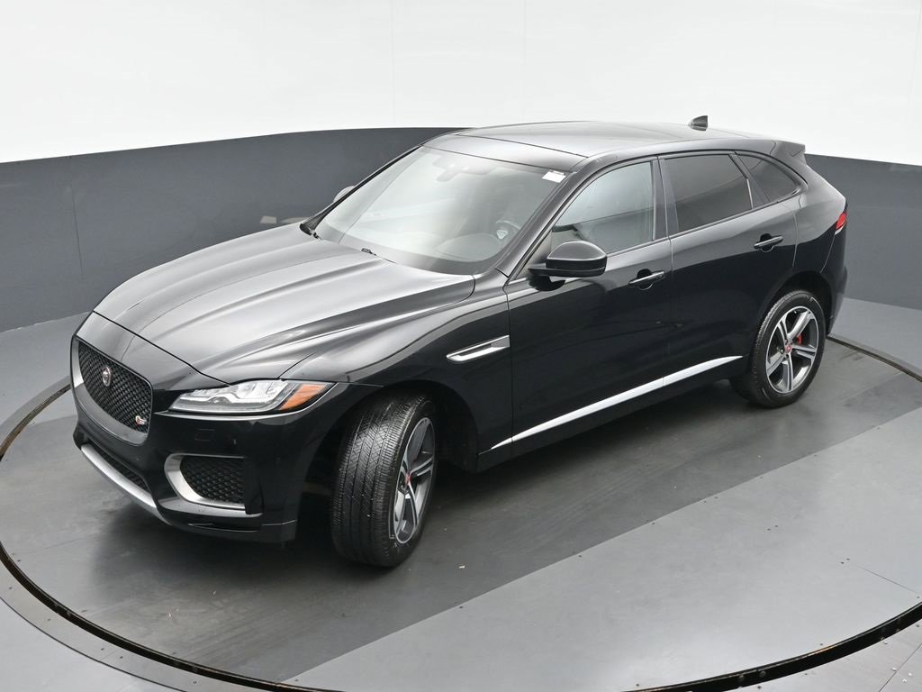 Used 2020 Jaguar F-PACE S image 33