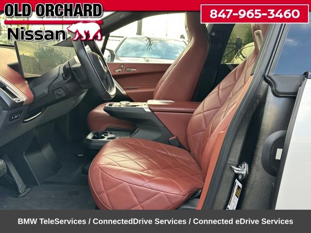 Used 2023 BMW iX xDrive50 w/ Premium Package AWD/4WD image 12