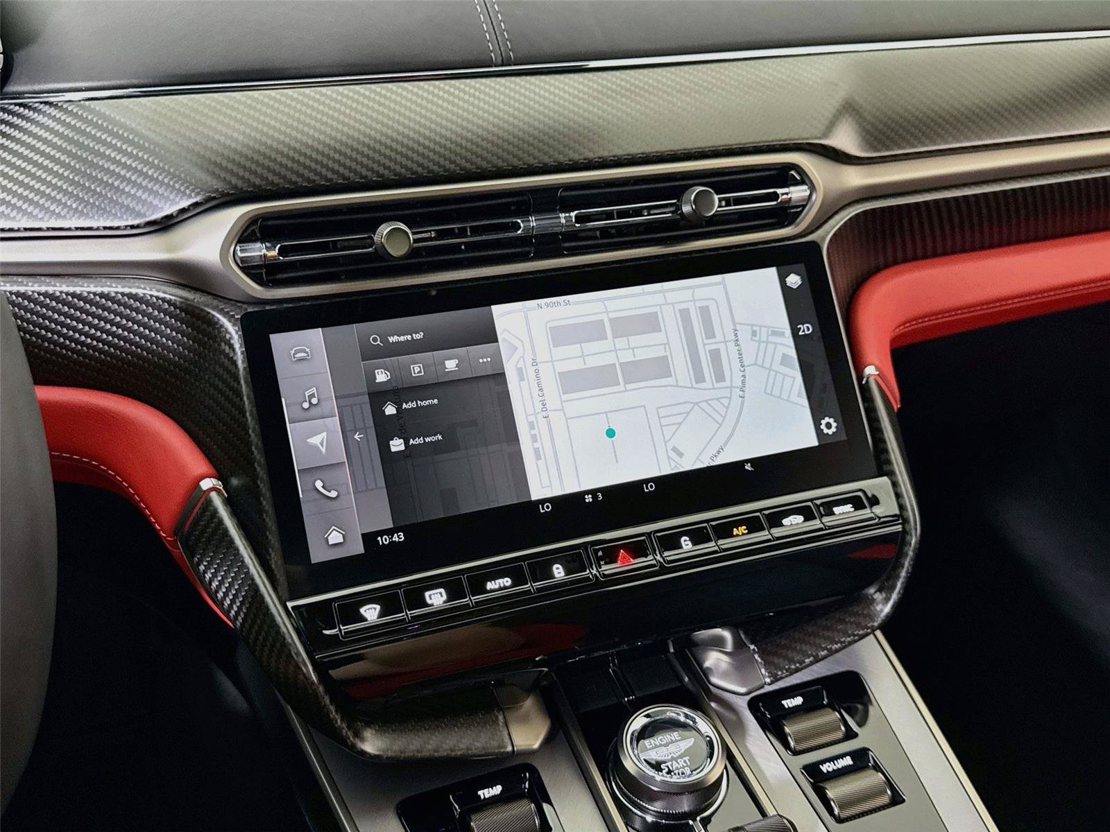Used 2025 Aston Martin Vanquish RWD image 18