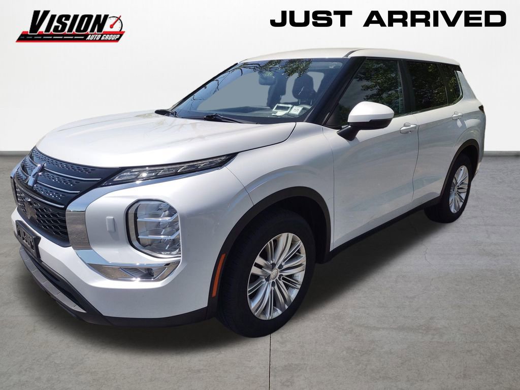 Used 2022 Mitsubishi Outlander ES