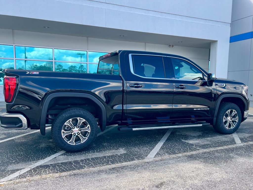 New 2026 GMC Sierra 1500 SLE AWD/4WD image 4