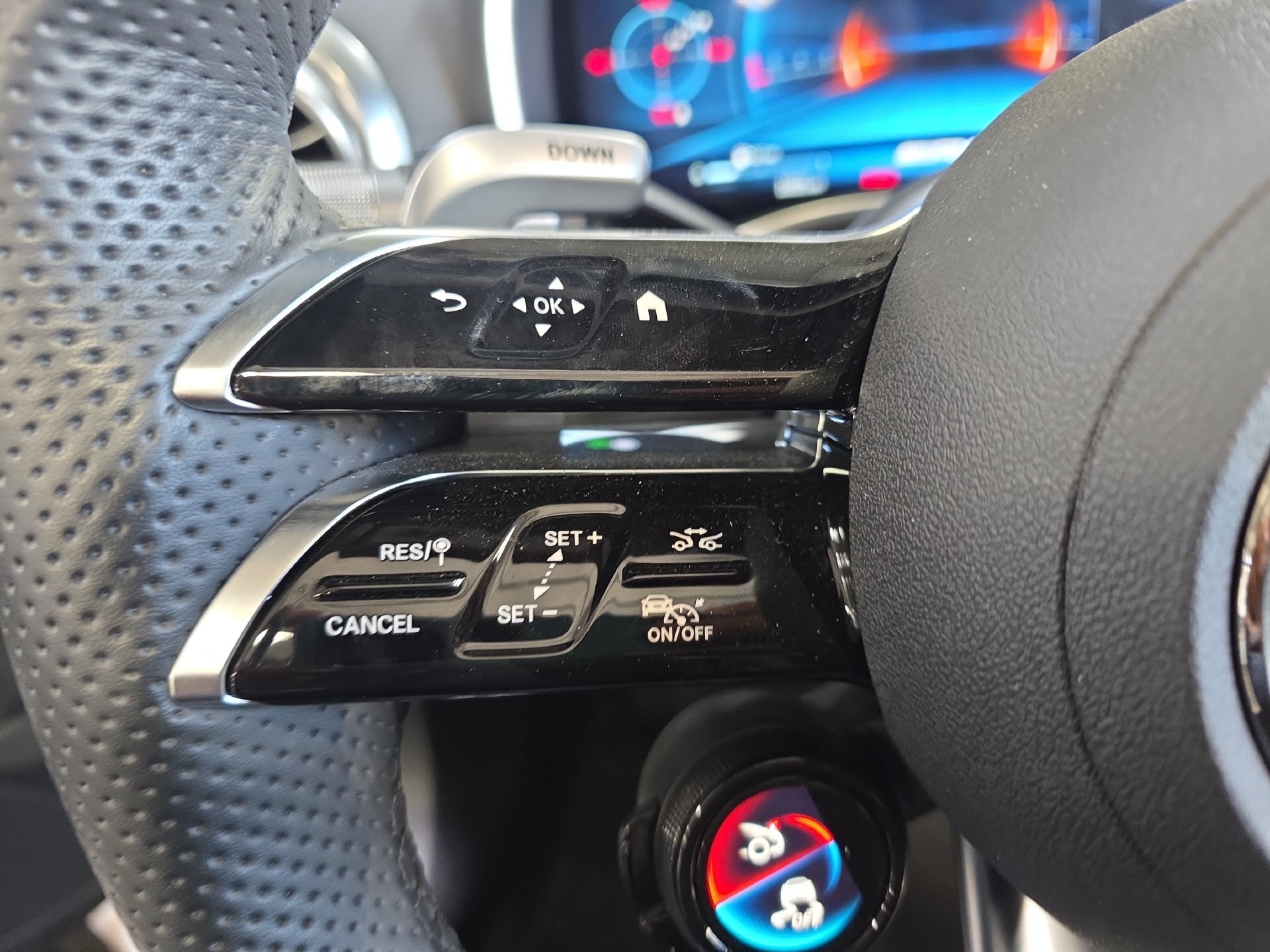 Used 2022 Mercedes-Benz SL 55 AMG 4MATIC image 17