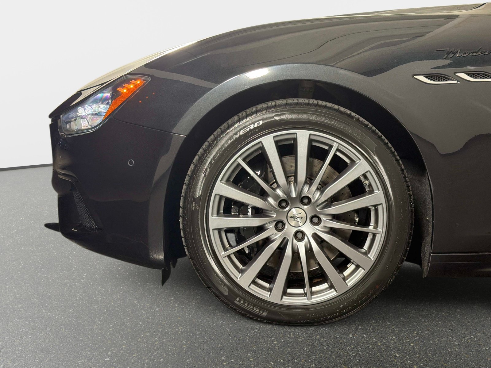 Used 2022 Maserati Ghibli Modena Q4 AWD/4WD image 12
