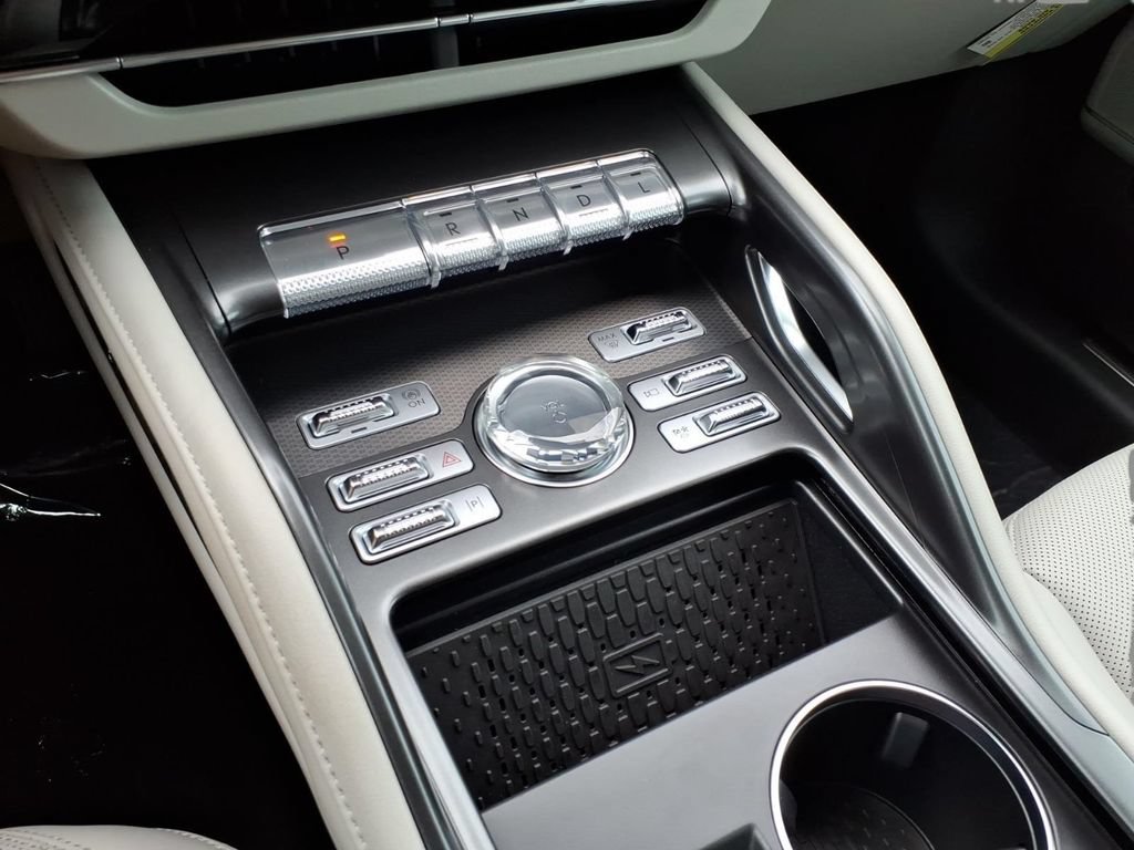 New 2026 Lincoln Nautilus Premier AWD/4WD image 24