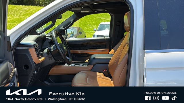 Used 2022 Ford Expedition Platinum AWD/4WD image 10