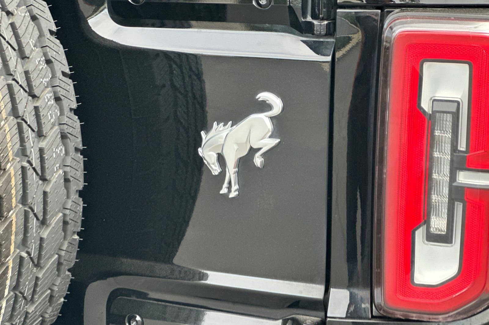 Used 2025 Ford Bronco Outer Banks image 27