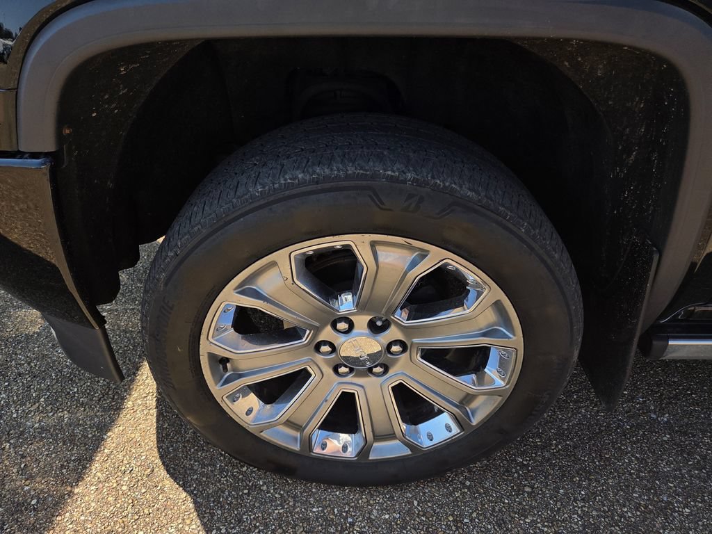 Used 2018 GMC Sierra 1500 Denali w/ Denali Ultimate Package AWD/4WD image 10