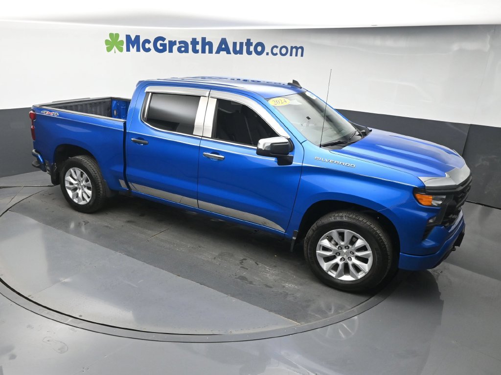 Used 2024 Chevrolet Silverado 1500 Custom AWD/4WD image 3