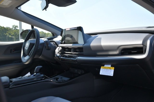 New 2026 Toyota Prius LE image 17