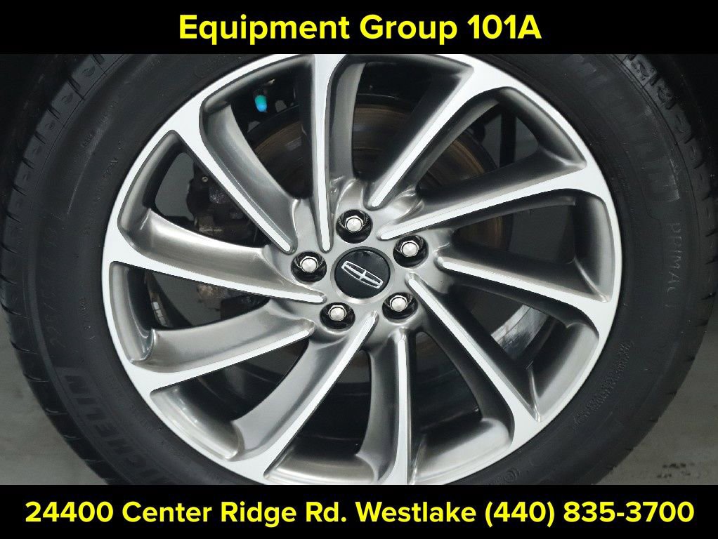 Certified 2024 Lincoln Corsair AWD w/ Equipment Group 101A image 12
